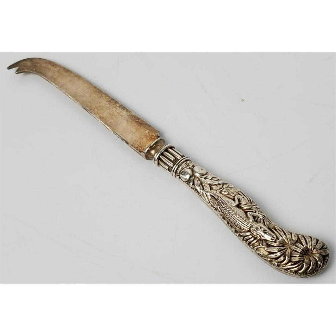 Sterling Silver Alligator Motif Cheese Knife. (1 of 3)
