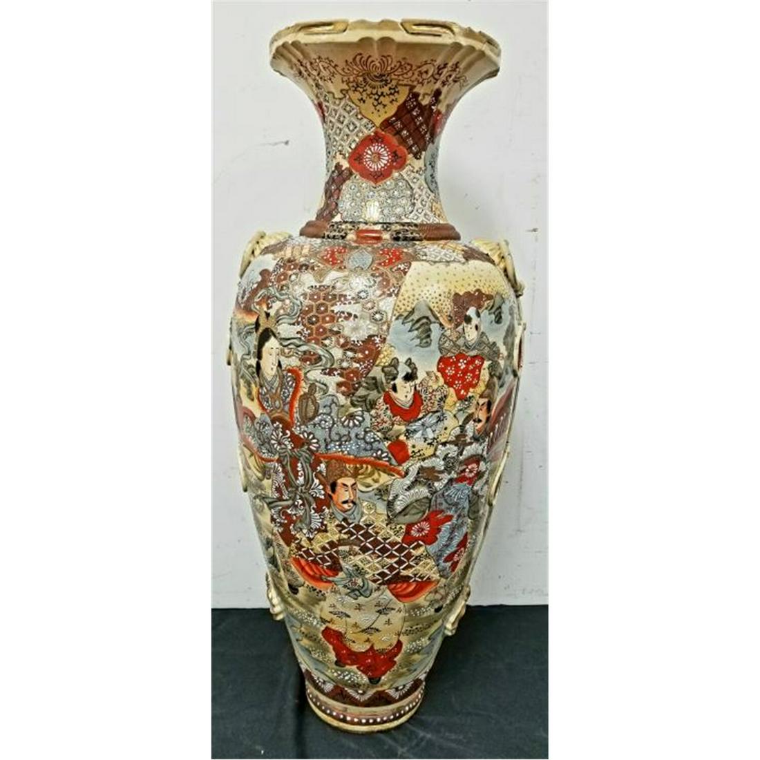 Very Large Japanese Antique Satsuma Vase (1 of 4)
