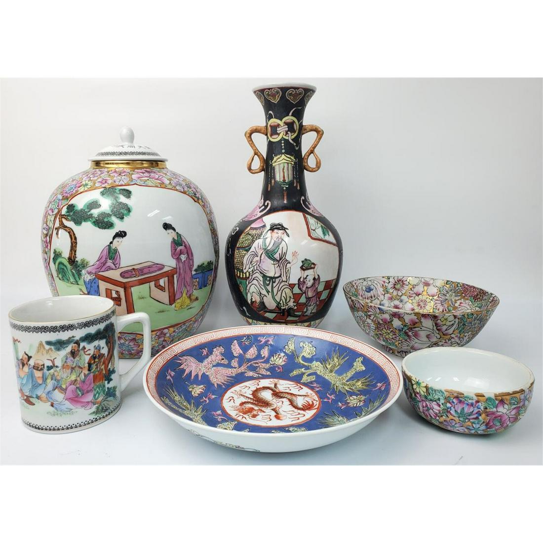 5 Vintage Chinese Porcelain Items (1 of 8)