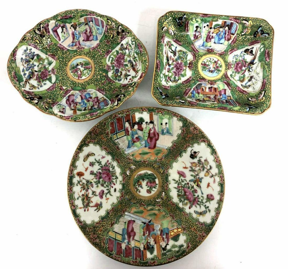 3 Chinese Rose Medallion Platters (1 of 4)