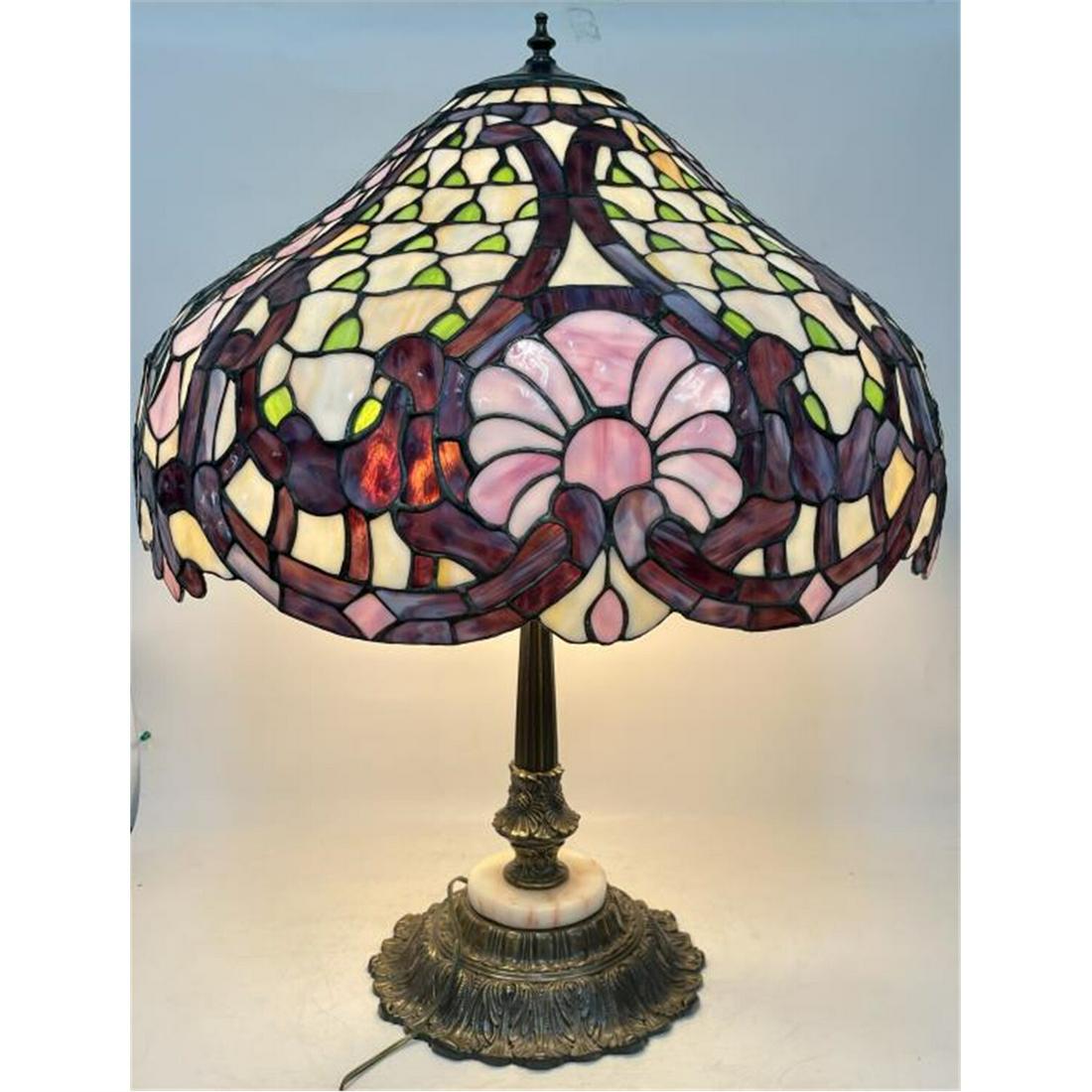 Vintage Tiffany Style Stained Glass Table Lamp (1 of 5)