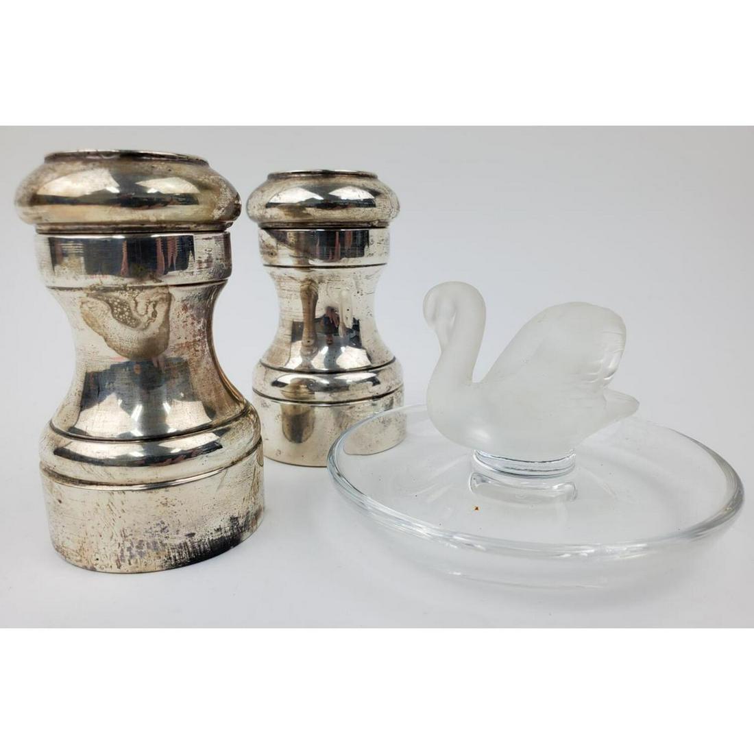 Lalique Pin Tray and Pair of Salt and Peppers (1 of 4)