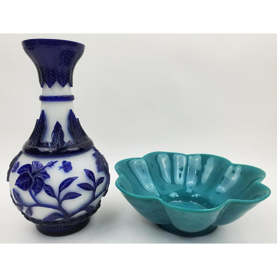 Lot of 2 Unusual Chinese Peking Glass Items (1 of 4)