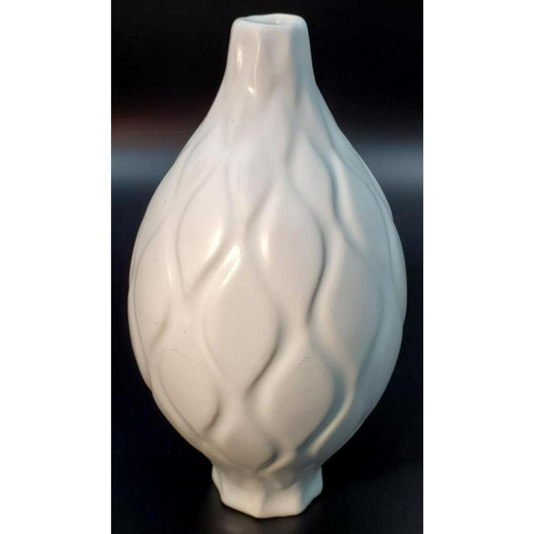 Jonathan Adler, White Vase: Jonathan Adler, American. White Vase. Fully Marked at the Bottom. Condition: Excellent. Dimensions: H- 6". Provenance: From a Long Island, NY Home. Please note the absence of a condition report does n