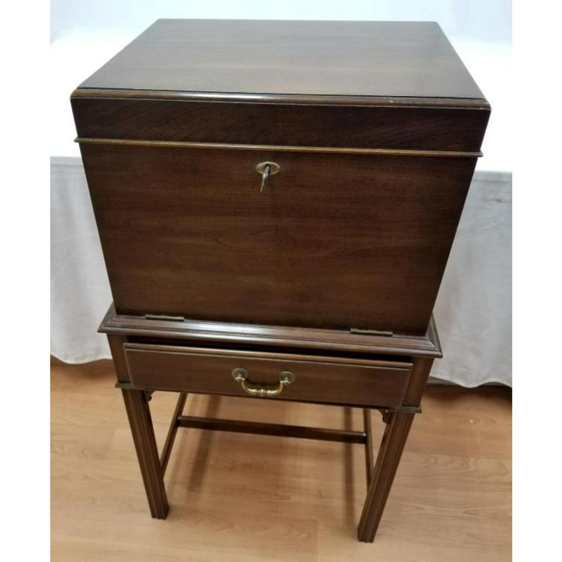 Ethan Allen Exceptional Large Silverware Chest (1 of 6)