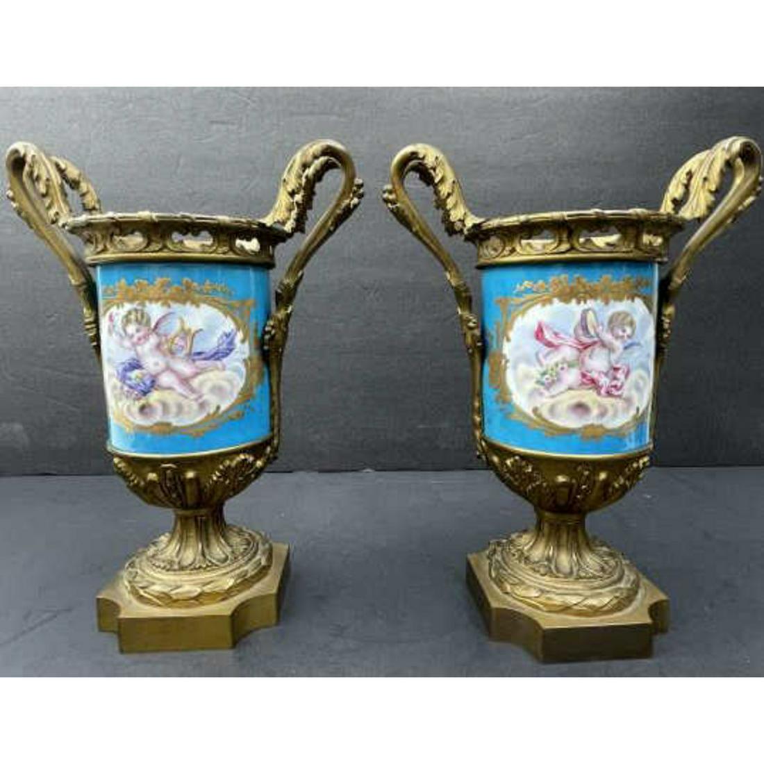 Fine Pair of Antique 19thc. Porcelain Vases (1 of 6)