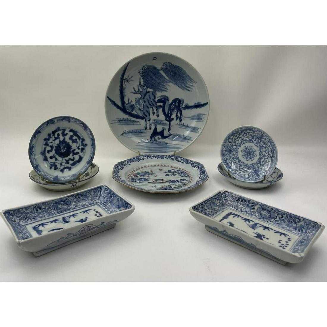 Lot of 8 Chinese Blue and White Porcelain (1 of 7)