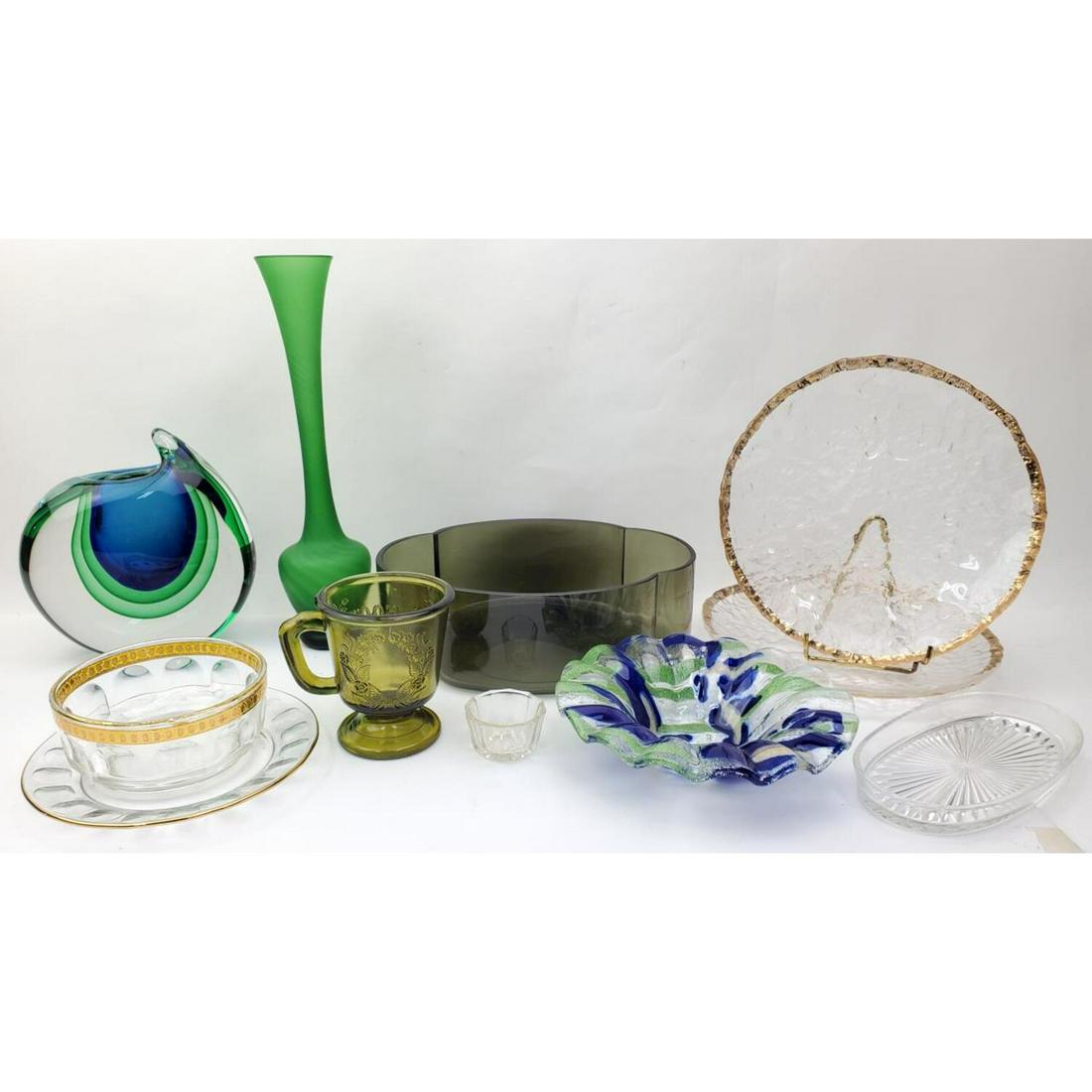 Large Lot of Vintage Glass Items (1 of 7)