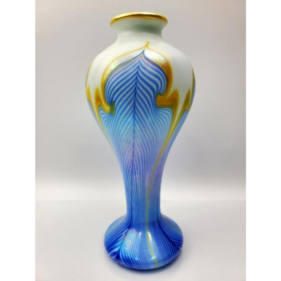 Iridescent Pulled Feather Blue & White Glass Vase (1 of 5)