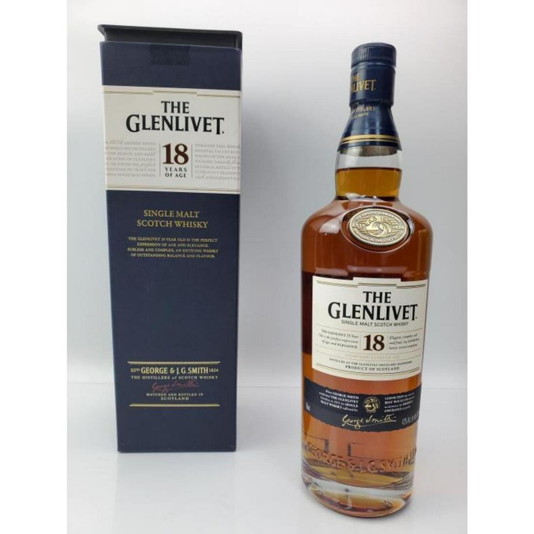 Vintage The Glenlivet 18 Year Old Scotch Whiskey. (1 of 4)