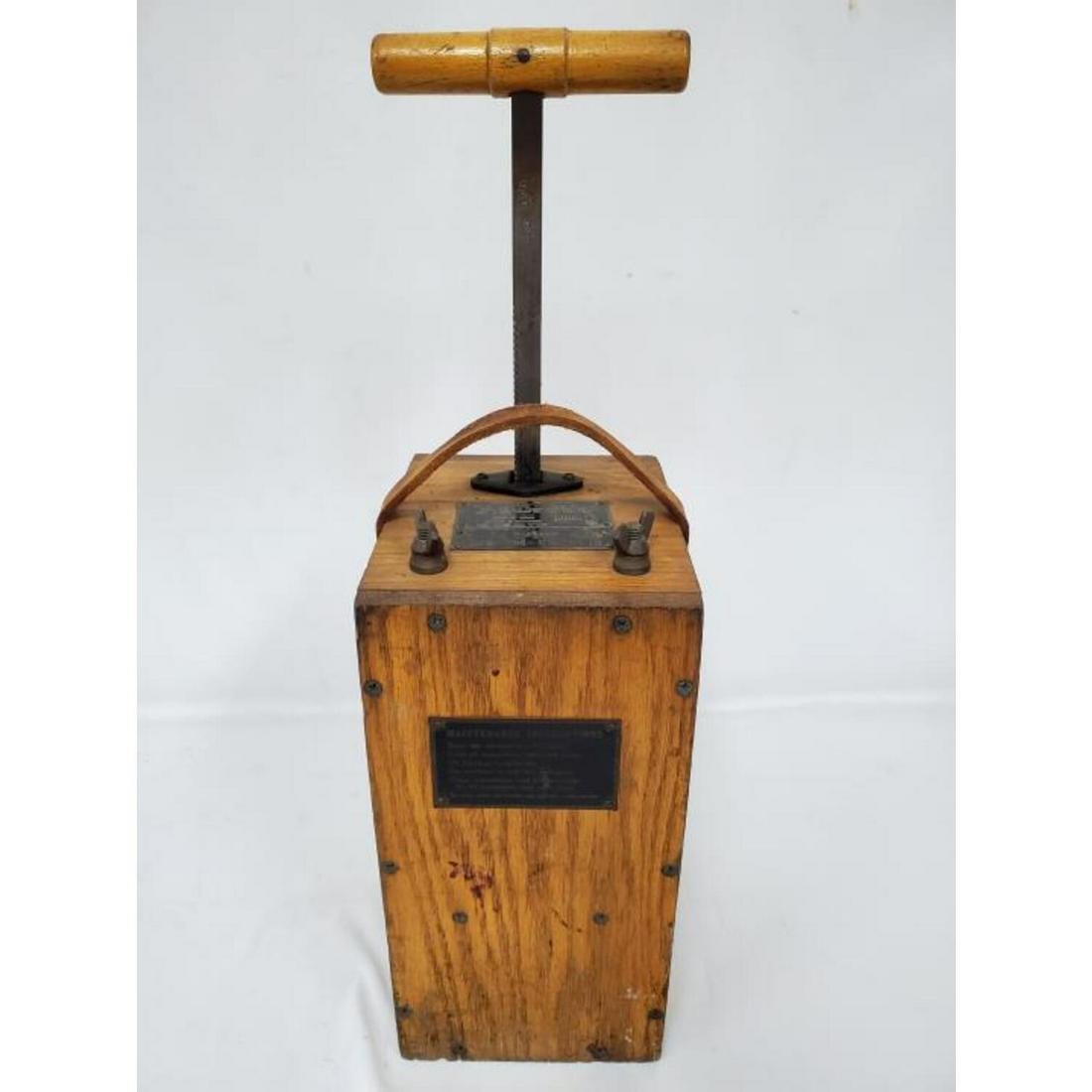 Antique Blasting Machine by Du Pont (1 of 6)