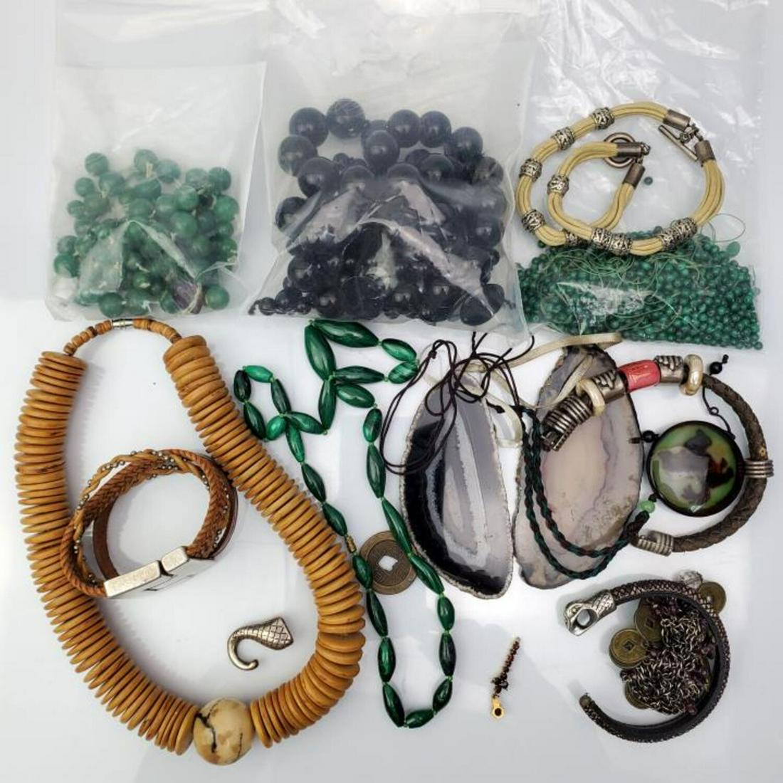 Large Lot Of Vintage Jewelry Auction