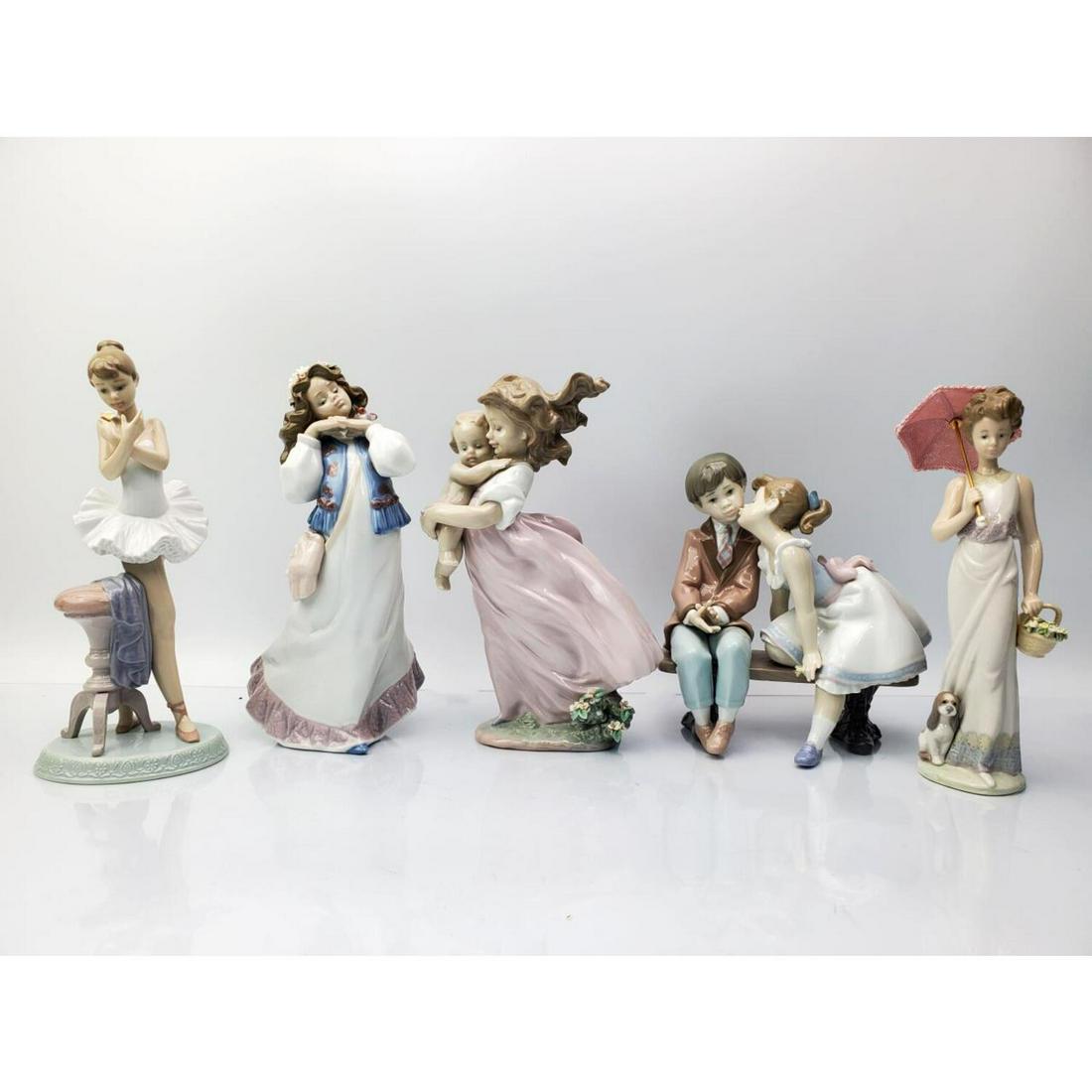 Lot of 5 Lladro Porcelain Figures in Original Boxe (1 of 8)