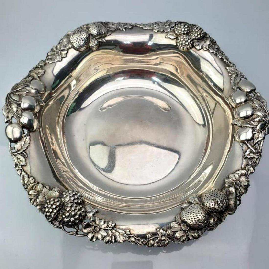 Large Gorham Sterling Silver Bowl. (1 of 4)
