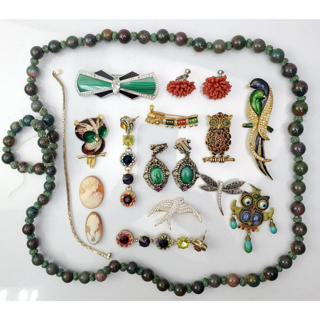 Lot Of 15 Costume Jewelry Items Auction