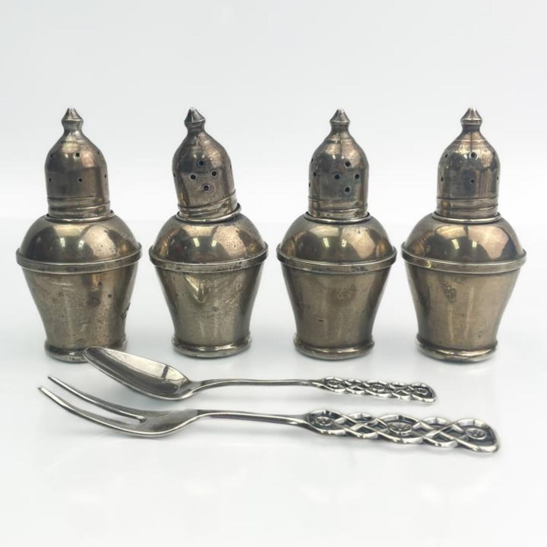 6 S. Silver Items Incl. 4 Salt & Pepper Shakers (1 of 5)