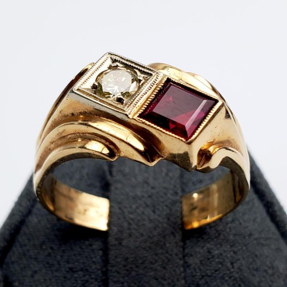 14K Gold, Diamond & Red Stone Men's Ring (1 of 5)