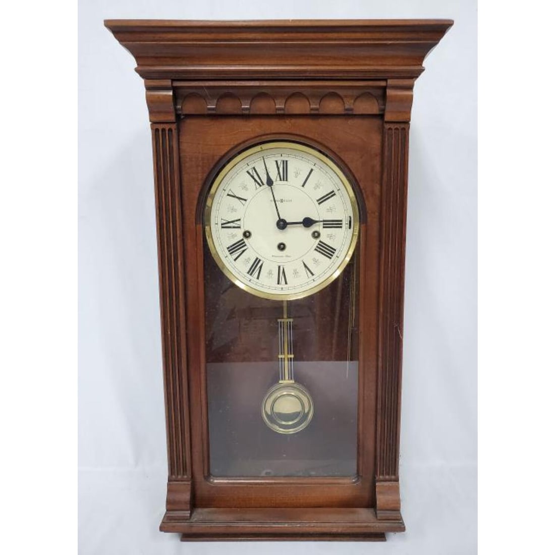 Old Howard Miller Carved Wood Wall Clock (1 of 6)