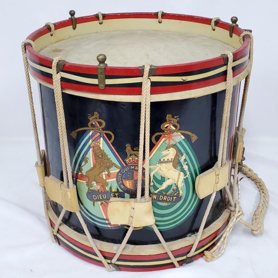 Royal Air Force Dieu Et Mon Droit Navy Blue Drum: Royal Air Force Dieu Et Mon Droit Navy Blue Drum. Circa 1944. Condition: Generally Good. Sold As Is. Dimensions: H- 14" x Dia- 14.75". Provenance: From a Long Island, NY Home. Please note the absence