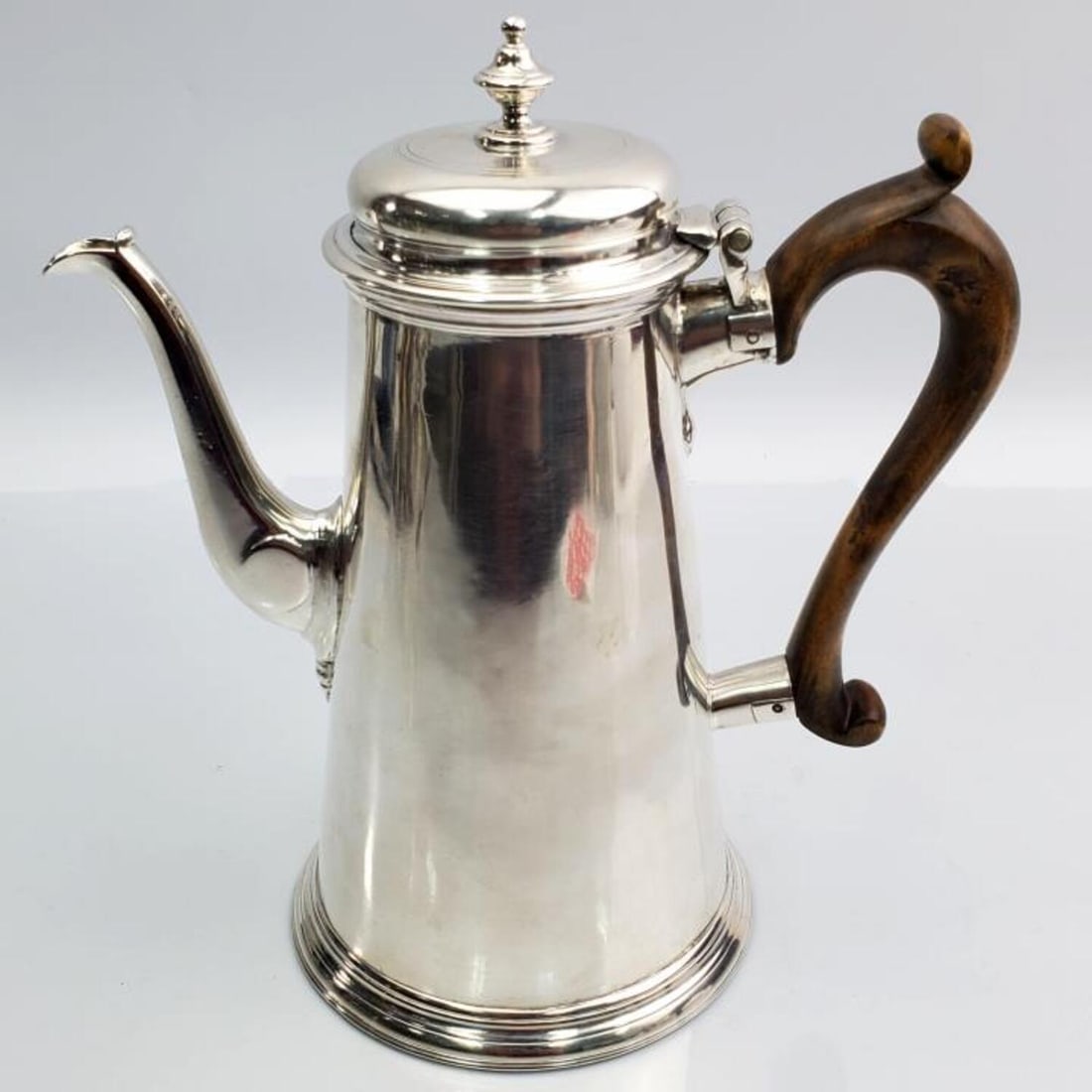 English George II Sterling Silver Coffee Pot 1732 (1 of 4)