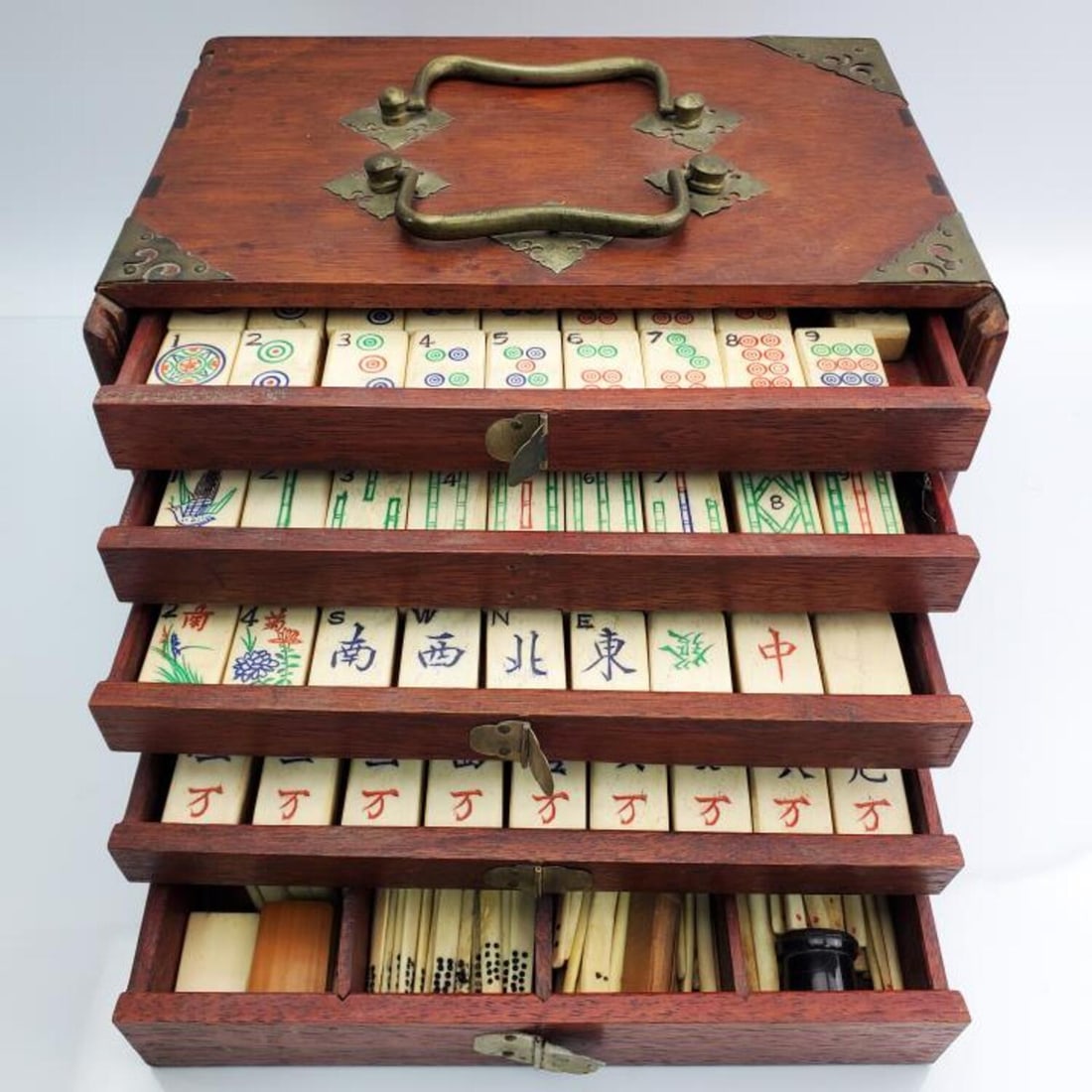 Chinese Mahjong Set in Original Fitted Box (1 of 2)