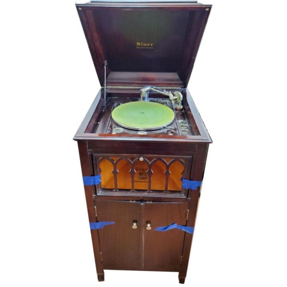 Starr of Richmond Upright Phonograph (1 of 3)