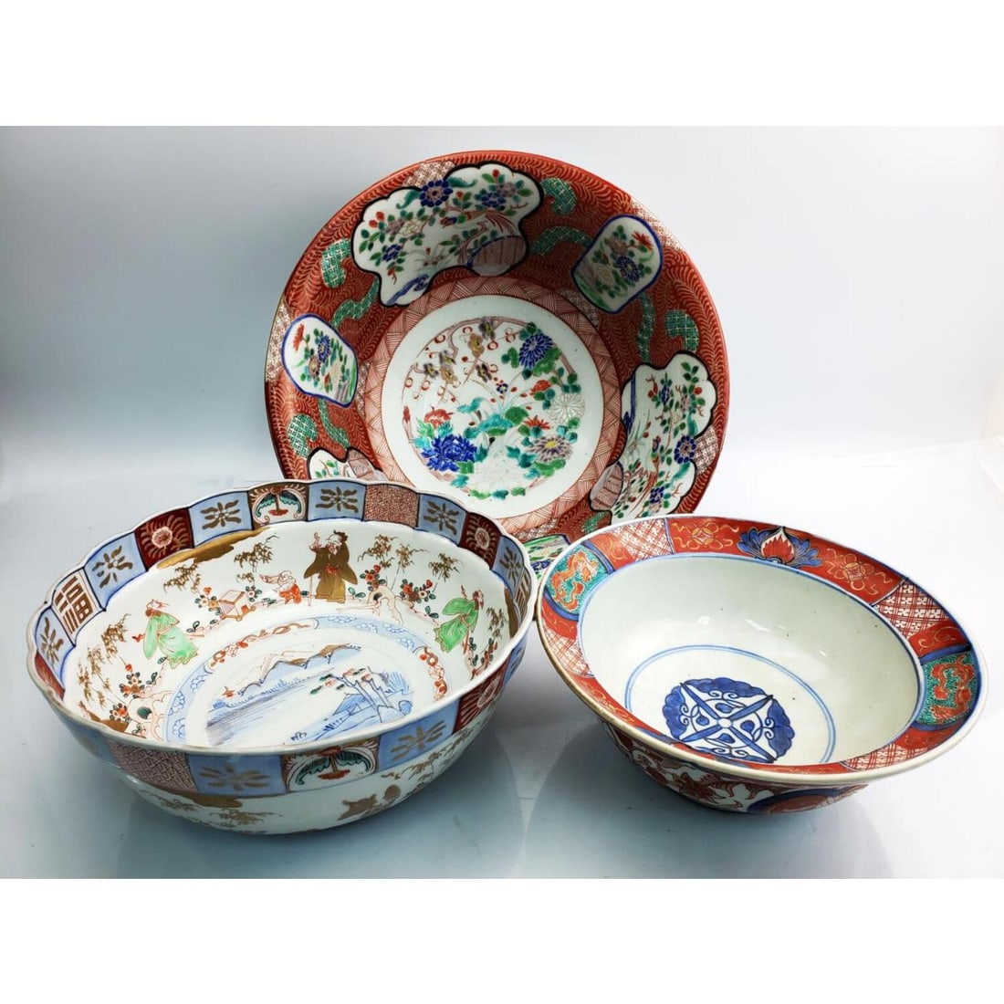 Lot of 3 Antique Japanese Porcelain Bowls (1 of 7)