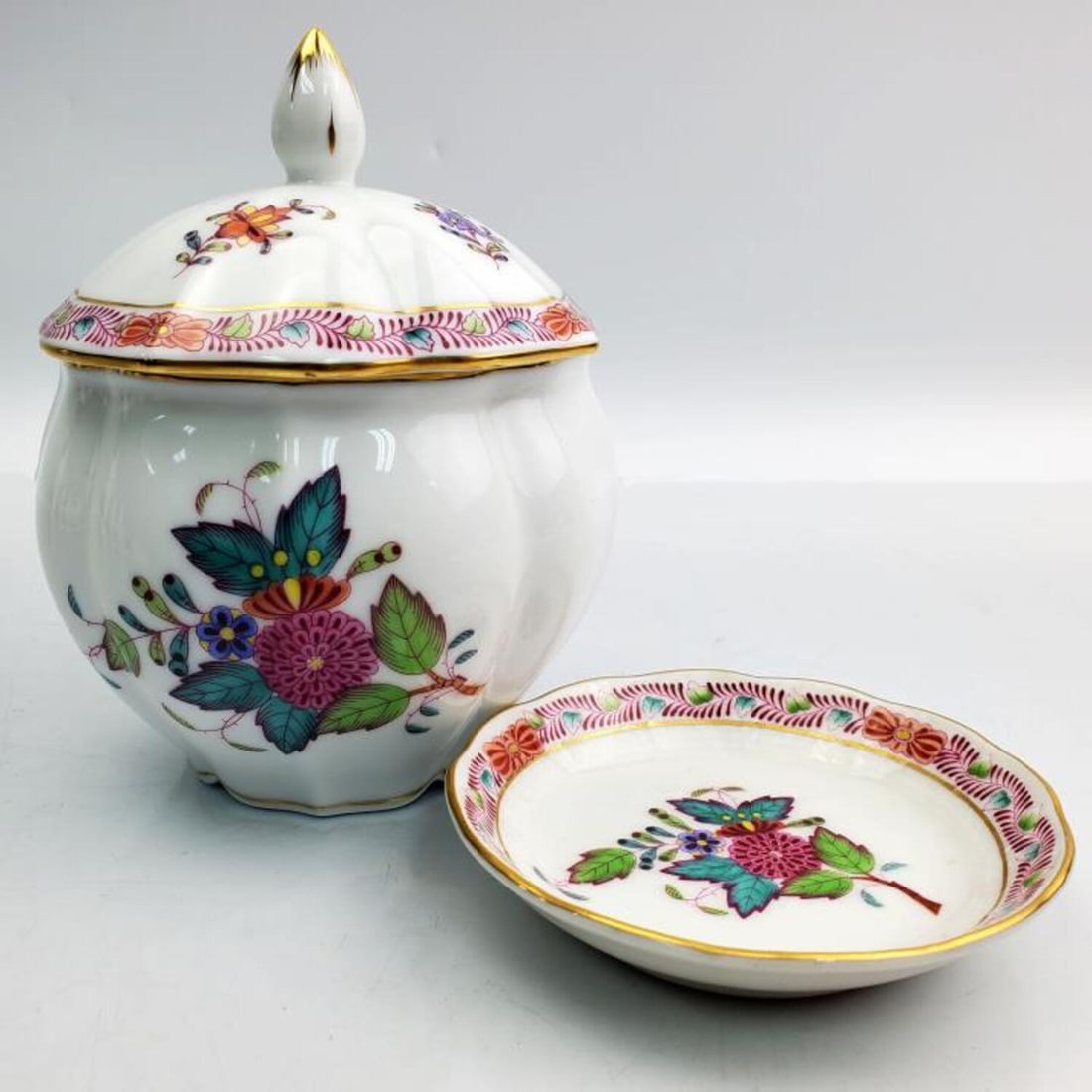 Rare Herend Porcelain "Chinese Bouquet Multicolor" Bonbonnieres Along w/ Trinket Dish (1 of 5)