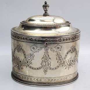 English George III Sterling Silver Tea Caddy 1782: Antique English George III Sterling Silver Tea Caddy by Hester Bateman, London c.1782. Fully Hallmarked. The Hinge is Operates Properly. See Shure, Hester Bateman, 1959. Condition: Generally Very Good