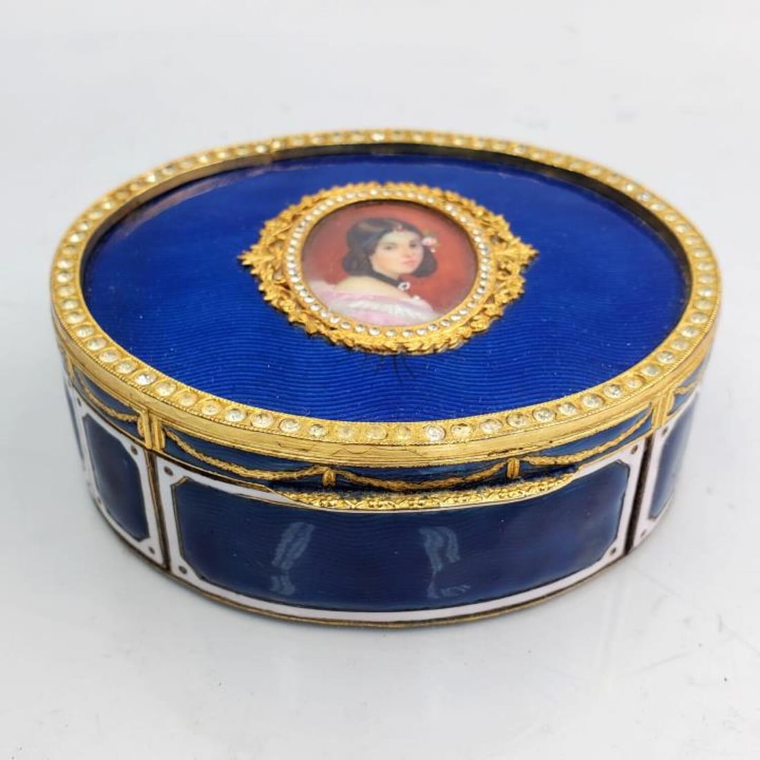 Vintage Enameled Box w/ Hand Painted Miniature (1 of 4)