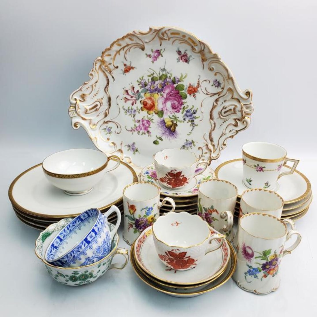 Large Lot of Continental Porcelain Items (1 of 9)