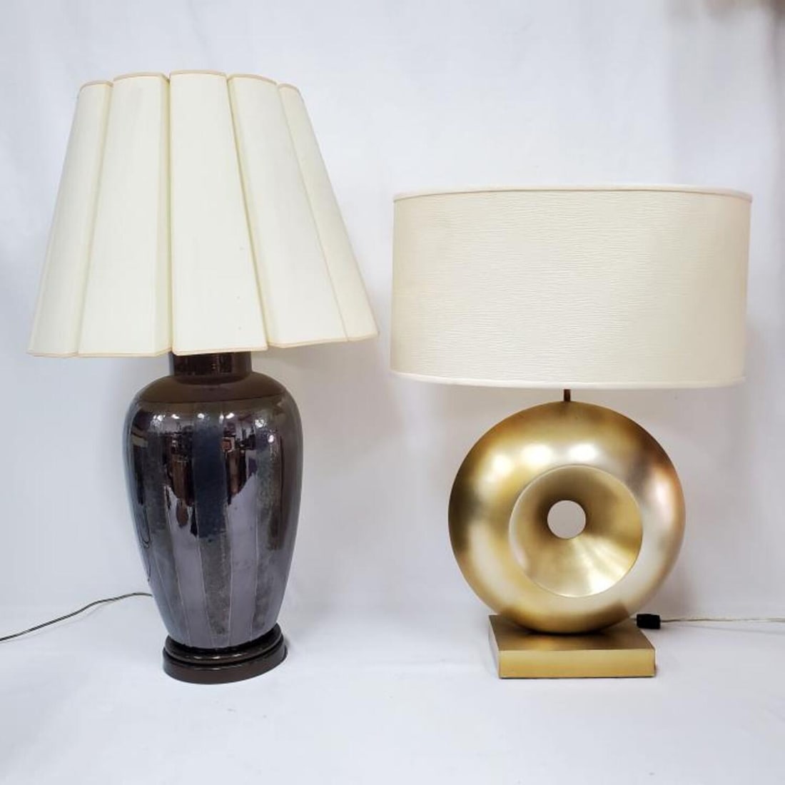 2 Vintage MCM Table Lamps (1 of 5)