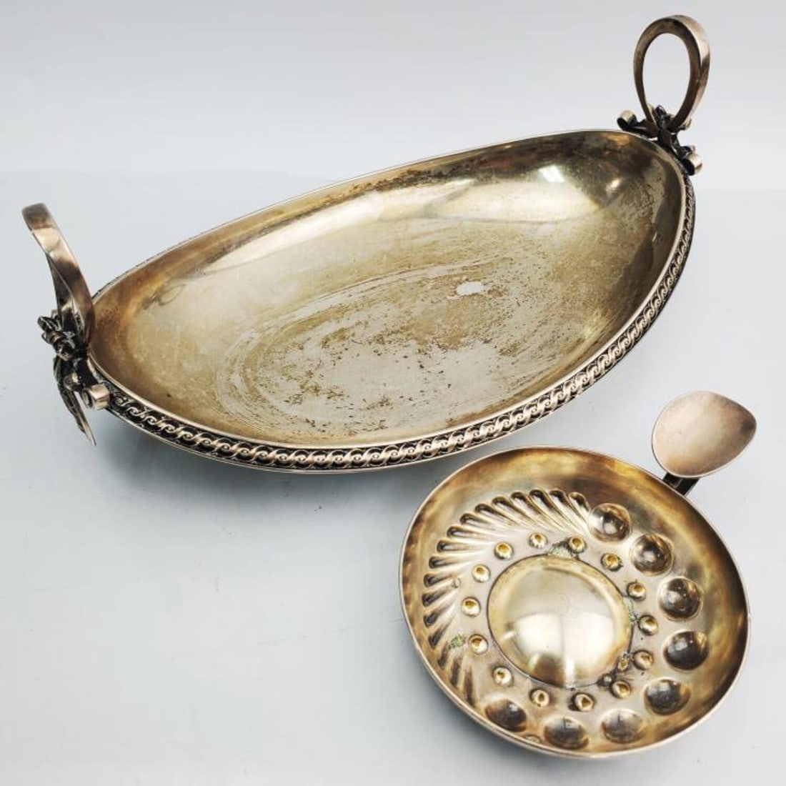 Antique Gorham Sterling Silver "Medallion" Bowl: Antique Gorham Sterling Silver "Medallion" Center Bowl Along w/ a Christofle Wine Sipper. Condition: Generally Very Good. Dimensions: Center Bowl-L-8.5" x W-5" x H-3.25". Gross Weight: 304.6g/9.79ozt.