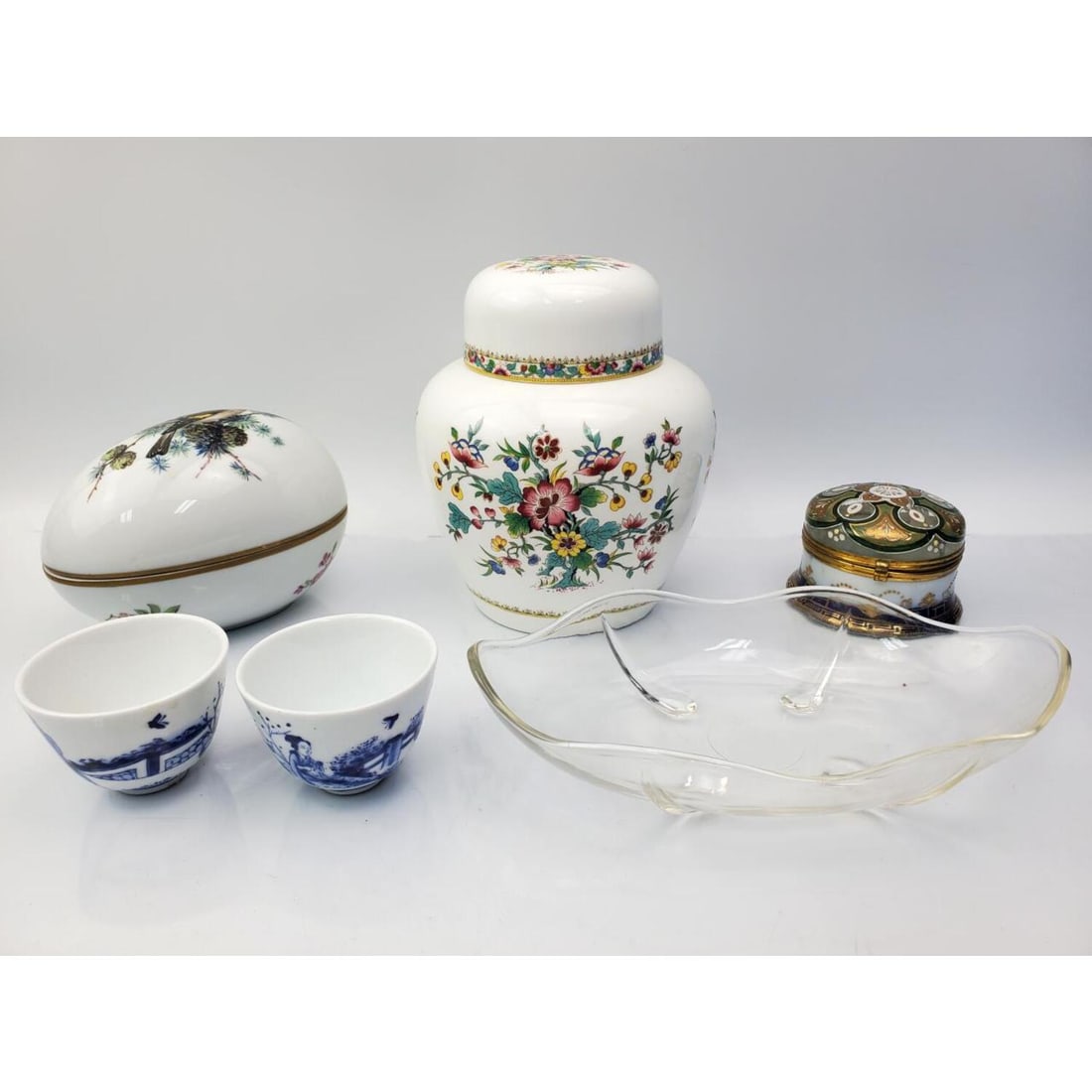 Lot of Porcelain and Glass Items (1 of 8)