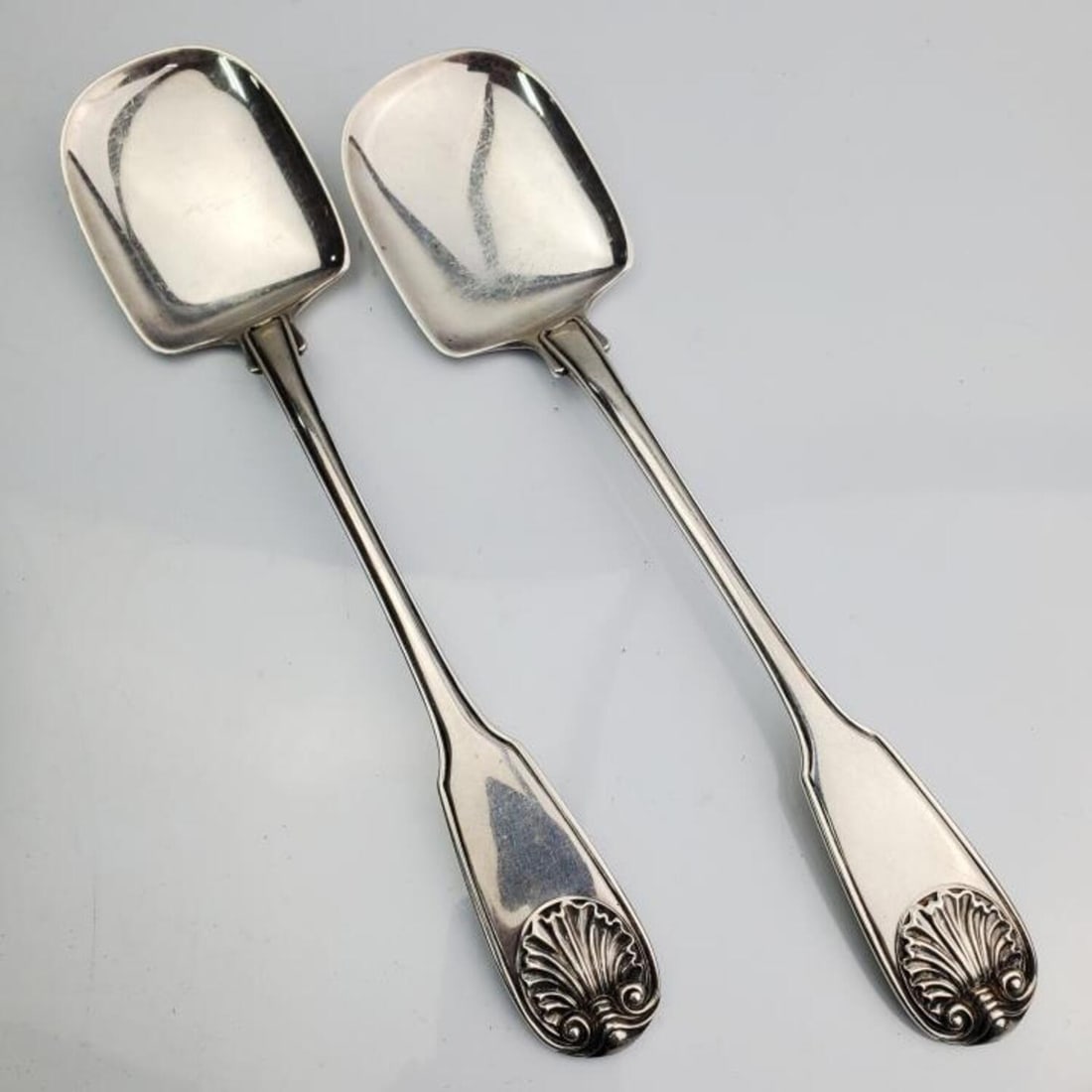 Pair of English George III Paul Storr S/S Servers (1 of 4)