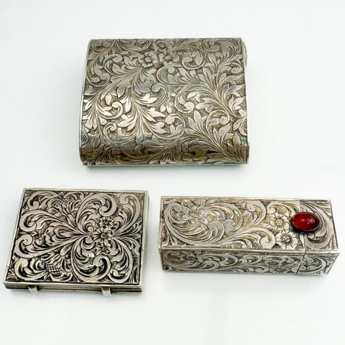 Vintage 3 Piece Sterling Silver Beauty Set (1 of 7)