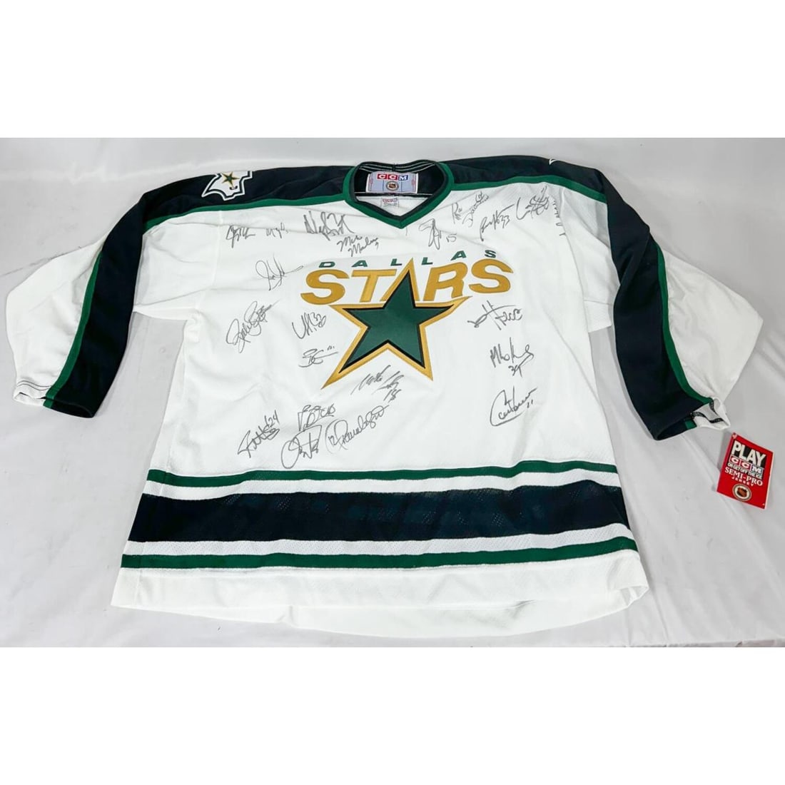 Signed Dallas Stars NHL CCM Jersey (1 of 11)