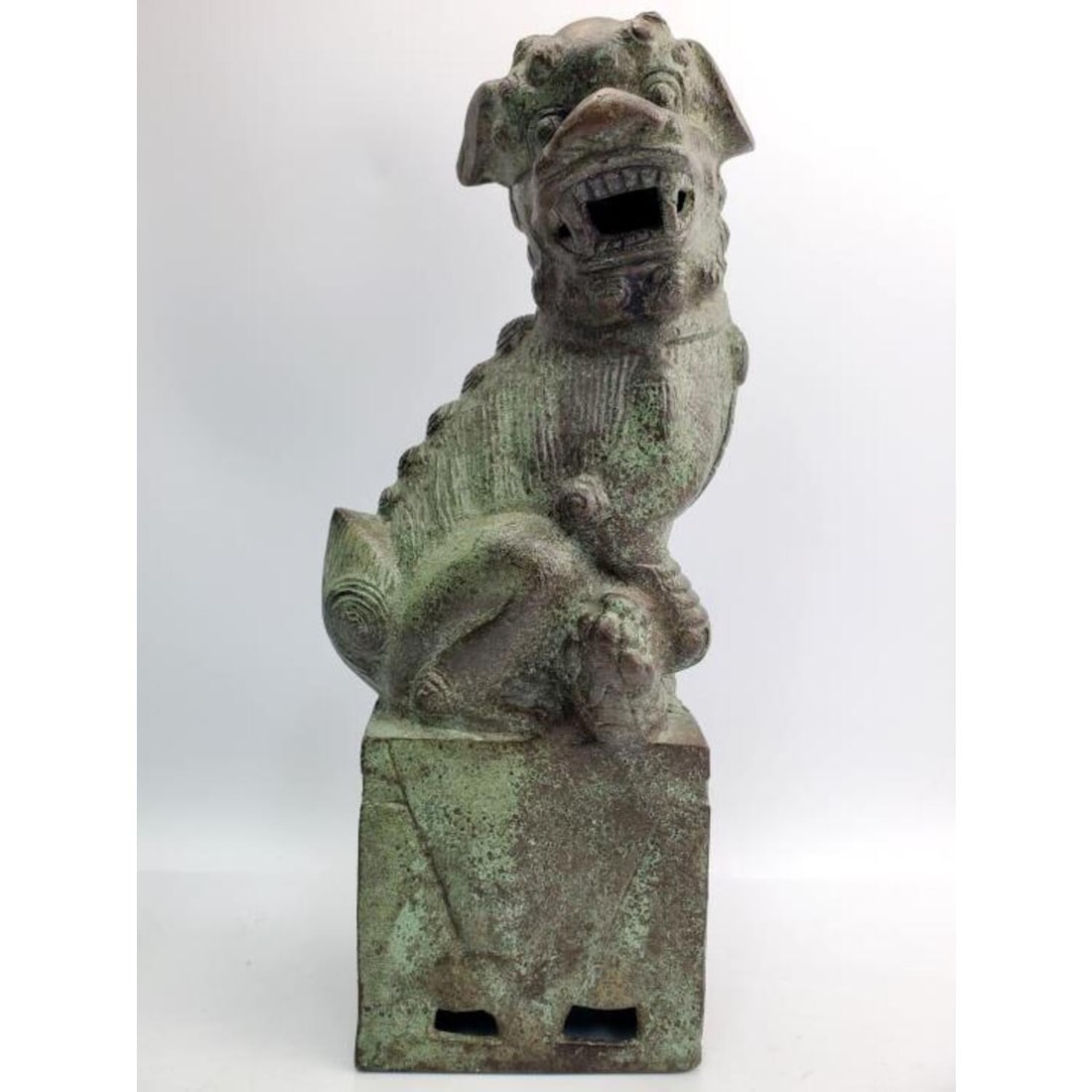 Chinese Bronze Figure of a Foo Lion (1 of 8)