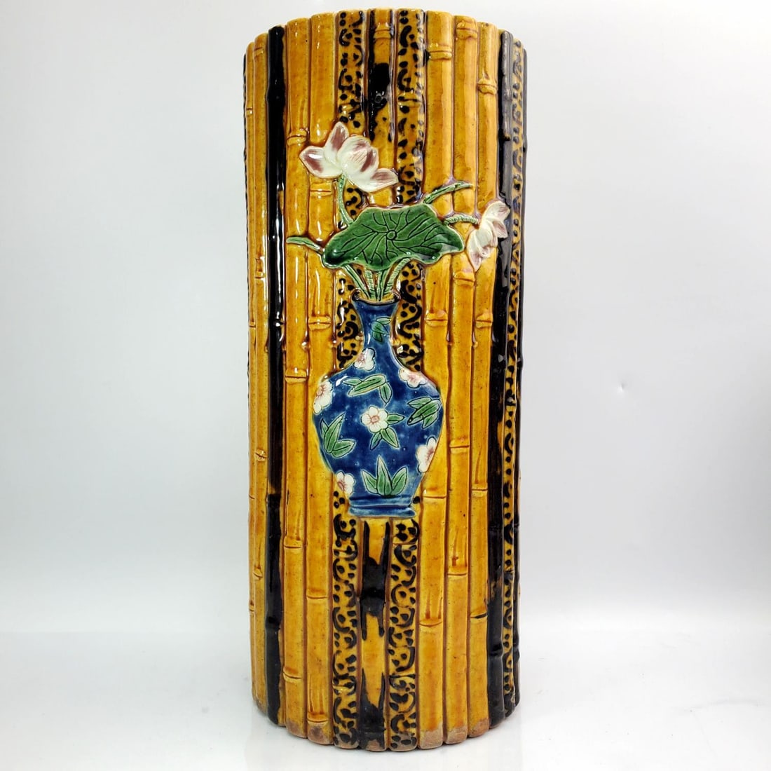 Chinese 19Th C. Qing Dynasty Porcelain Vase: Chinese 19Th C. Qing Dynasty Porcelain Vase Depicting Bamboo & a Vase w/ Flowers. W/ Chinese Seal At The Bottom. Condition: Generally Good. Dimensions: H-10.75" x Dia-4.75". Provenance: From a Private