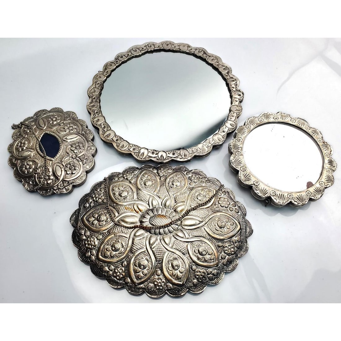 Lot of 4 Silver Hanging Mirrors (1 of 3)