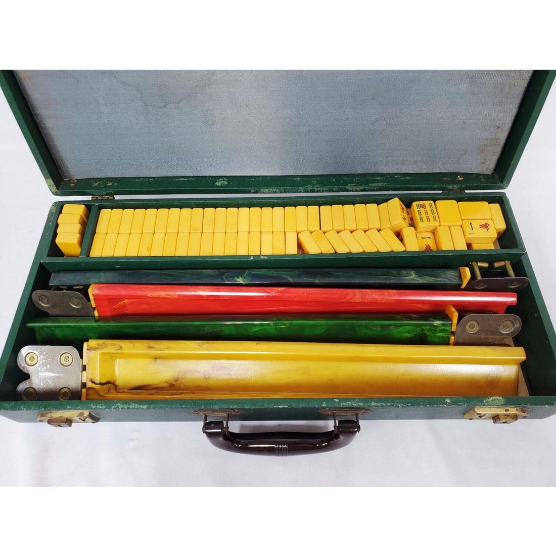 Vintage Chinese Incomplete Mahjong Set (1 of 2)