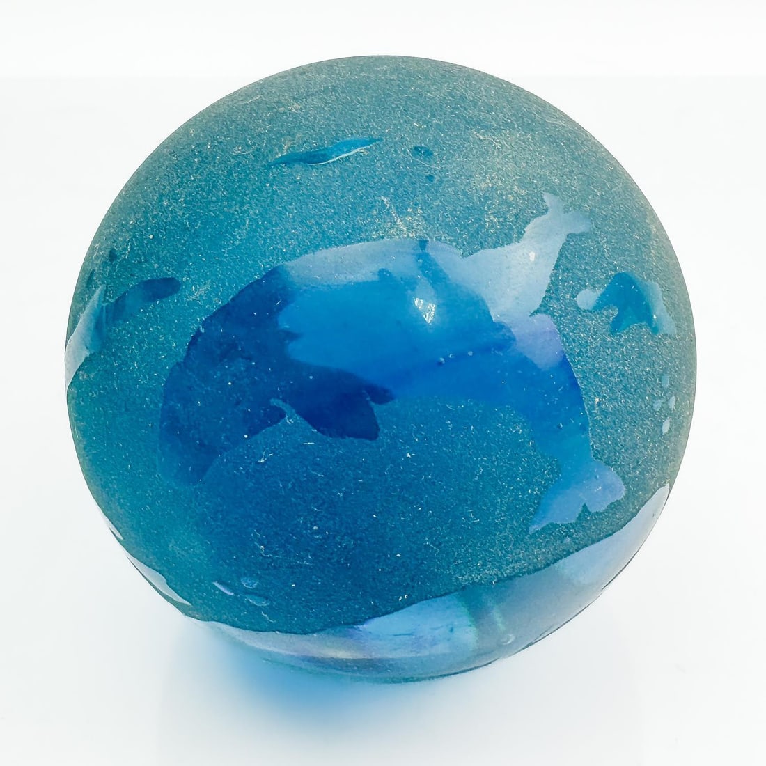 Vintage Art Glass Paperweight w/ Whales: Vintage Art Glass Paperweight w/ Whales. Condition: Generally Good, Needs Cleaning. Dimensions: Dia-2.75.Provenance: From a Long Island, NY Home. Please note the absence of a Condition Report does not