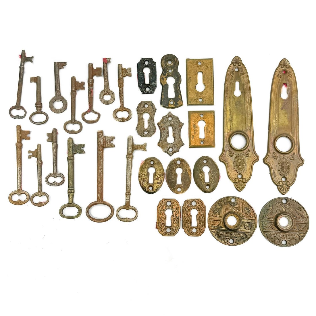 Large Lot of Antique Keys & Keyholes (1 of 3)