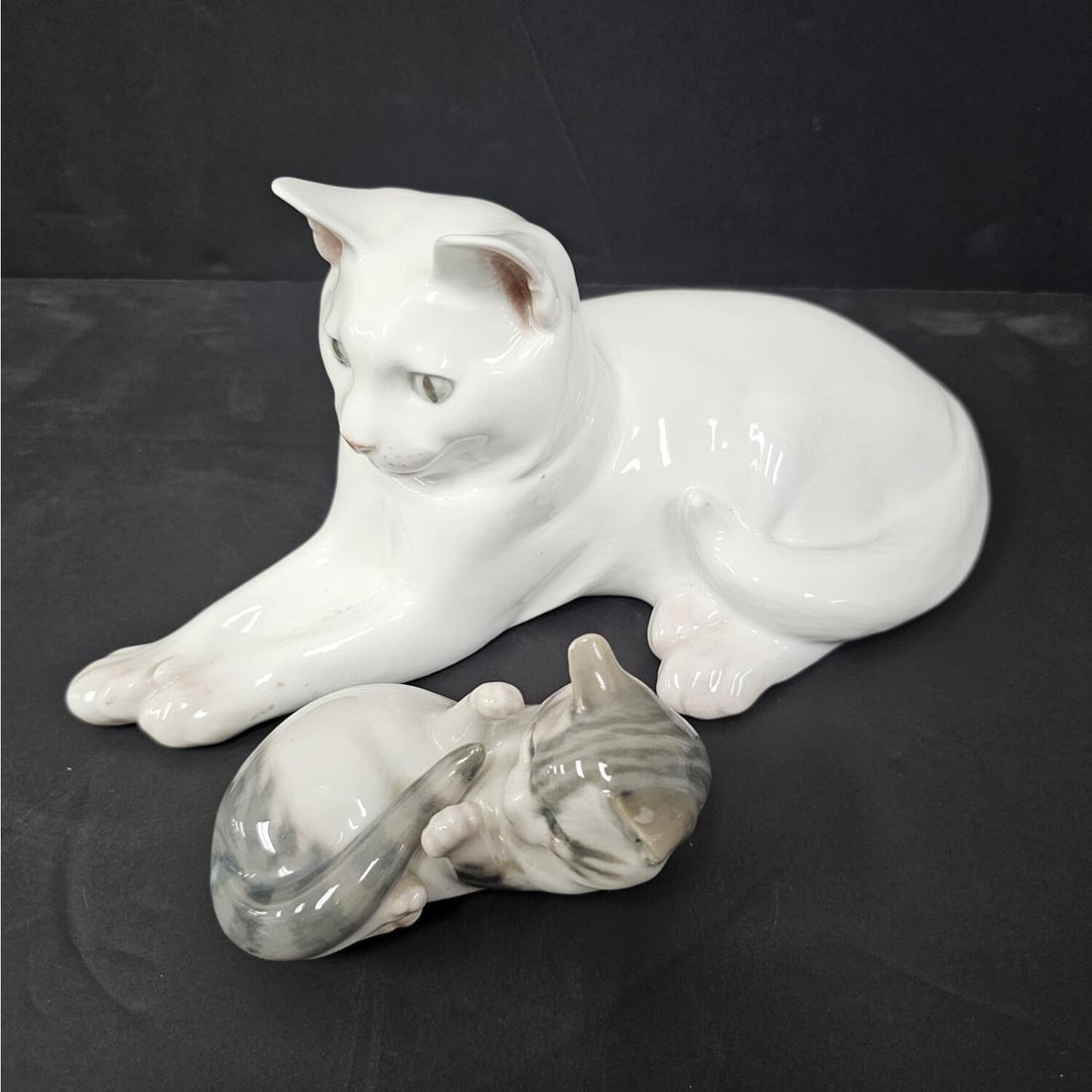 Lot of 2 Vintage Royal Copenhagen Cat Figures (1 of 5)
