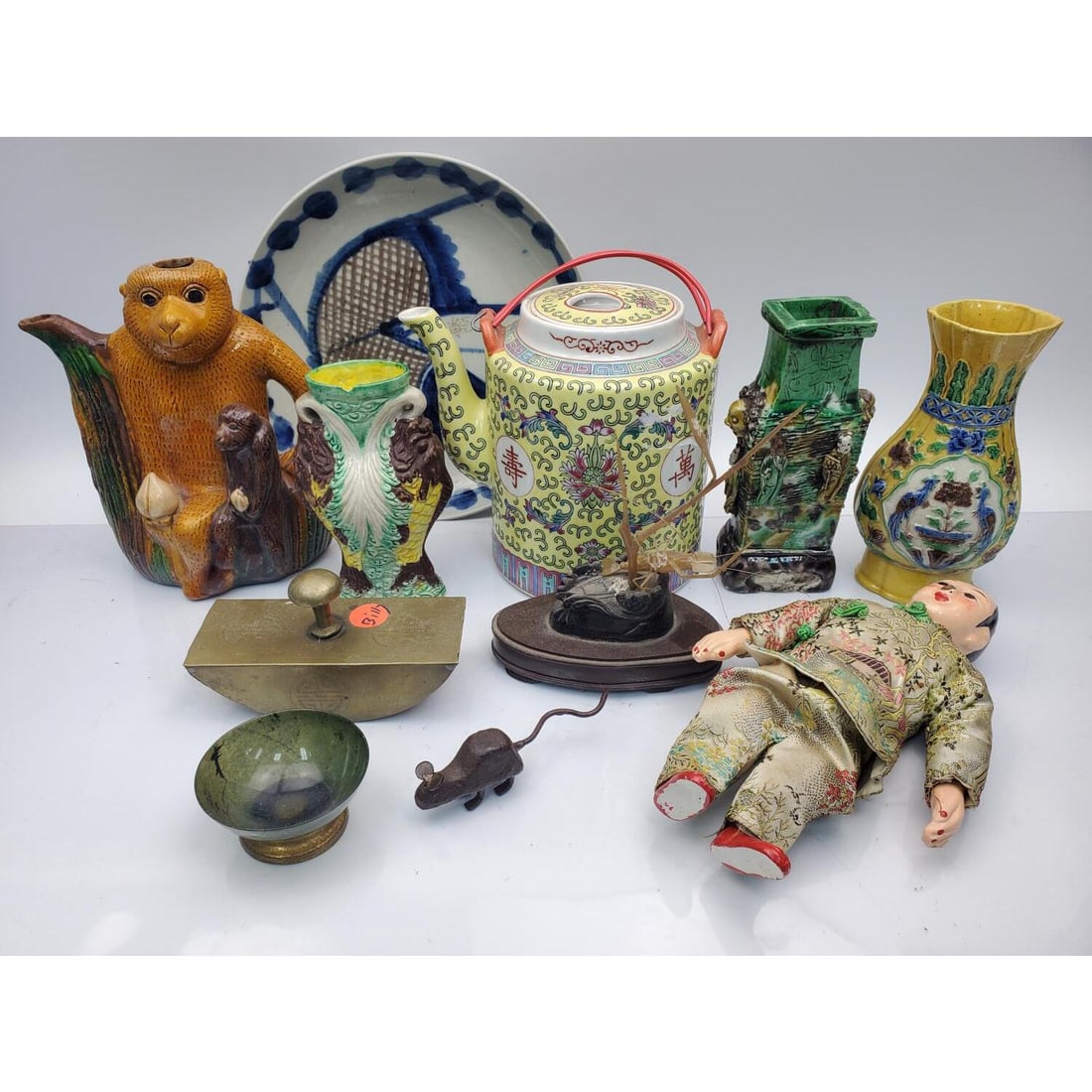 Large Lot of Chinese Items (1 of 3)