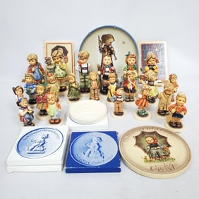 Very Large Lot of Goebel & Hummel Items