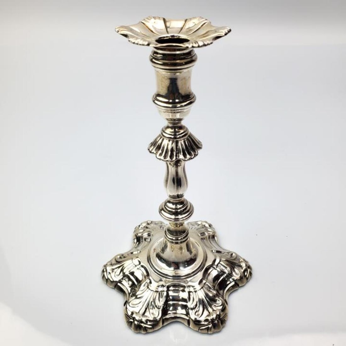 English Victorian Sterling Silver Candle 1840: English Victorian Sterling Silver Candle Stick by Barnard Bros. London, England. Circa 1840. Fully Hallmarked. Condition: Excellent. Dimensions: H-5" x Base Dia- 3.25". Weight: 185.4g. Provenance: Fro
