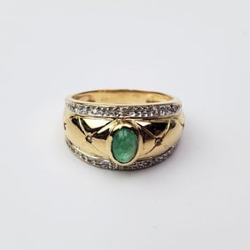 14K Gold, Emerald & Diamonds Ring