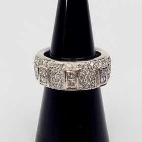 18K White Gold and Diamonds Heavy Ring