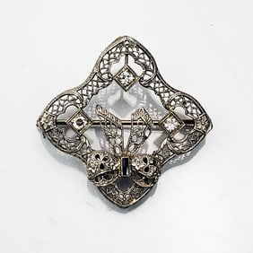 14K White Gold and Diamonds Art Deco Style Brooch